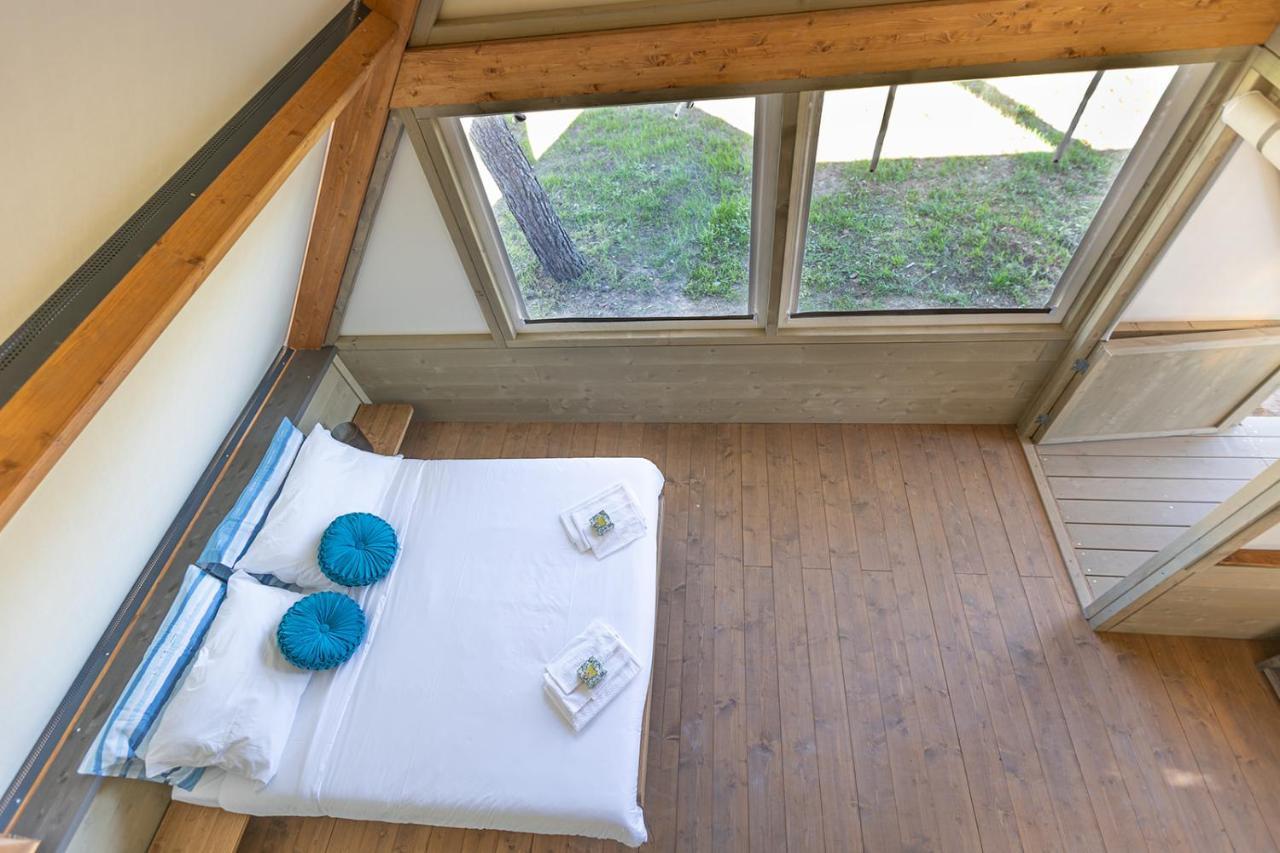 Glamping Gli Etruschi Hotel Piombino Exterior photo