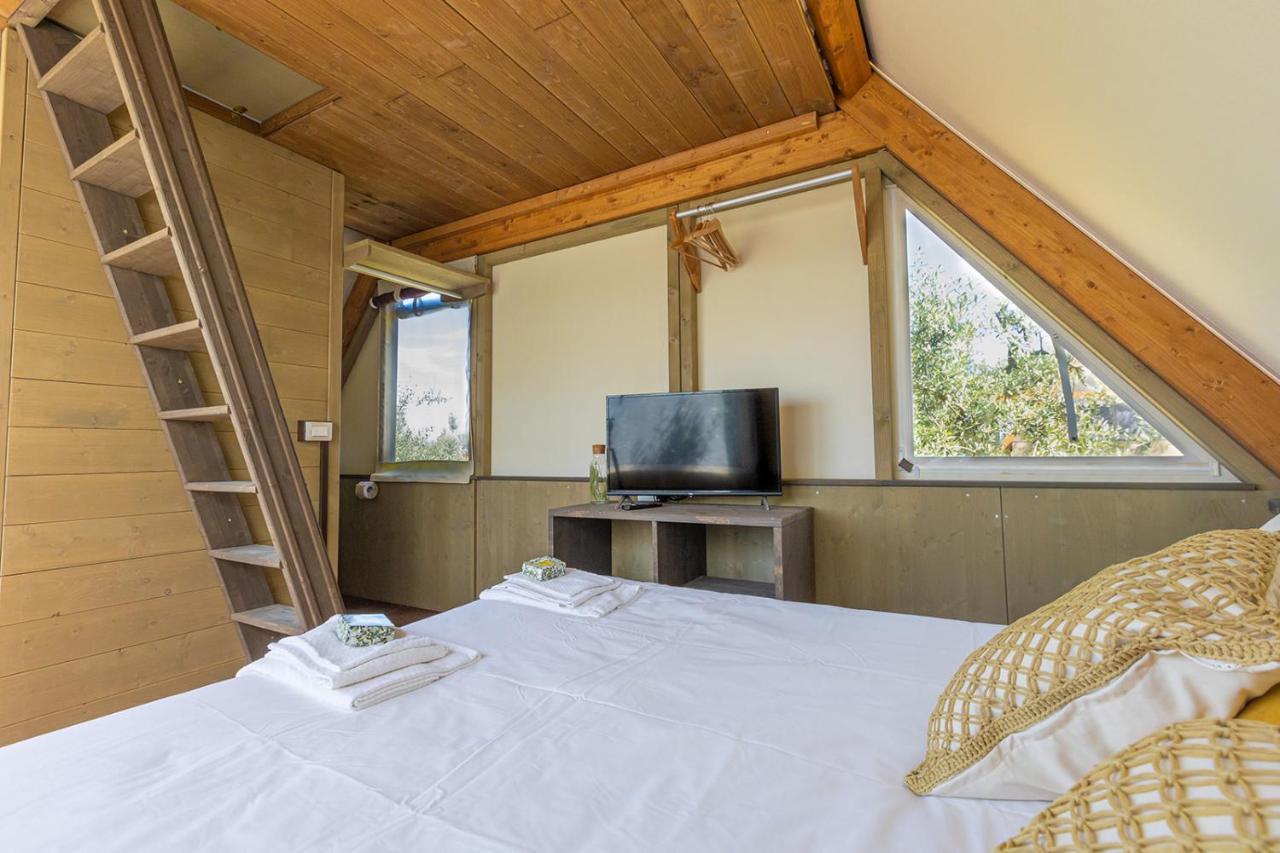 Glamping Gli Etruschi Hotel Piombino Exterior photo