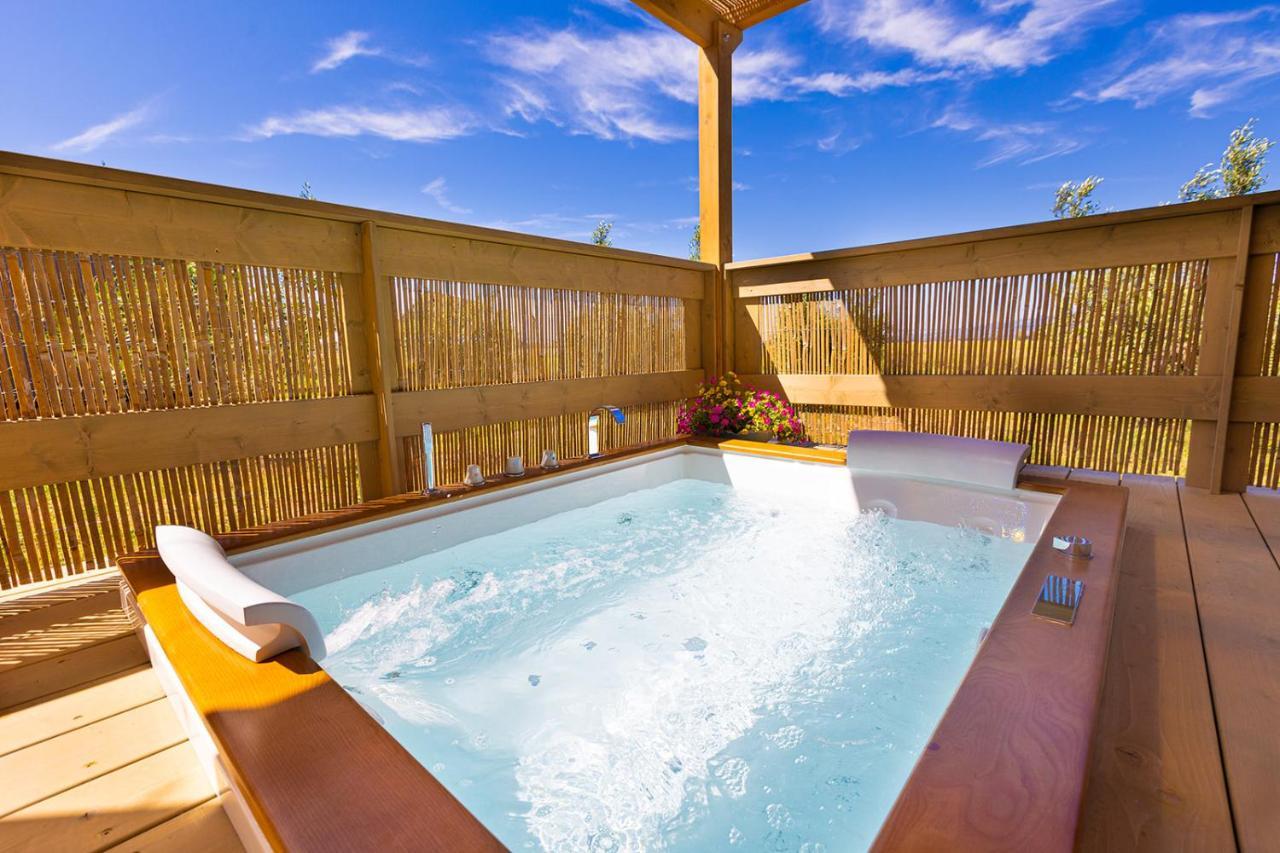 Glamping Gli Etruschi Hotel Piombino Exterior photo