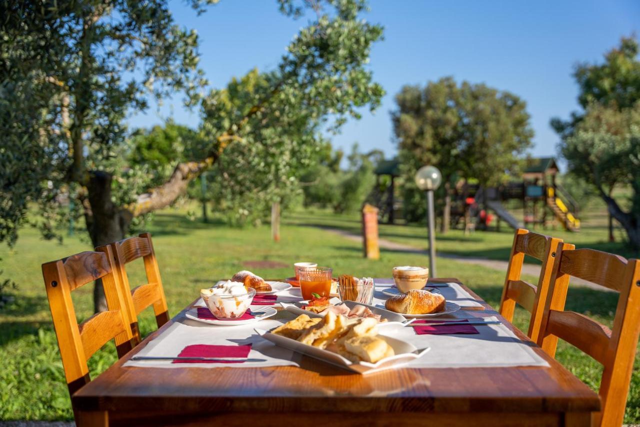 Glamping Gli Etruschi Hotel Piombino Exterior photo
