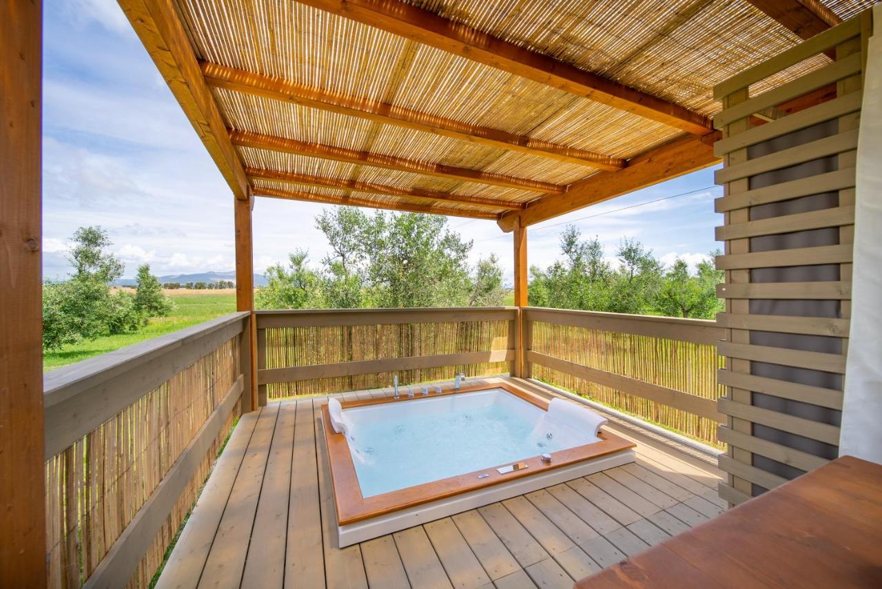 Glamping Gli Etruschi Hotel Piombino Exterior photo