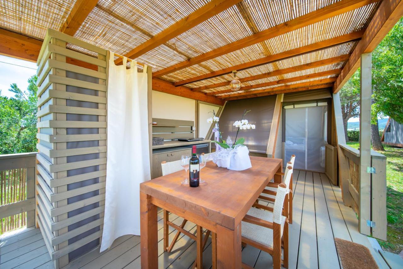 Glamping Gli Etruschi Hotel Piombino Exterior photo