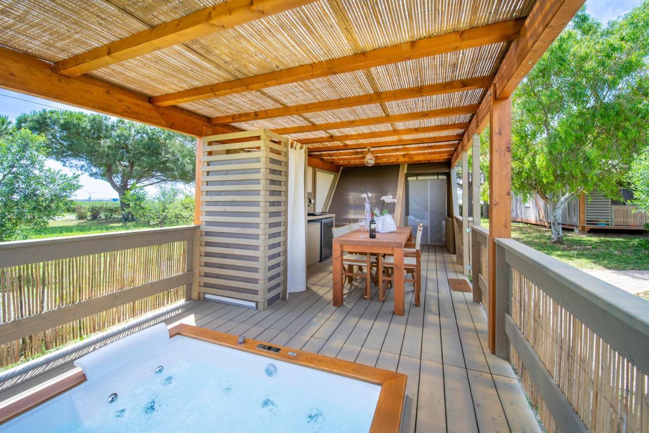 Glamping Gli Etruschi Hotel Piombino Exterior photo